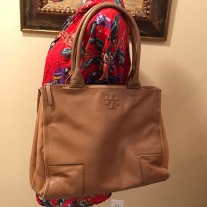 ⚡️Tory Burch Mixed Leather & fabric large, wide tote handles + deep compartments